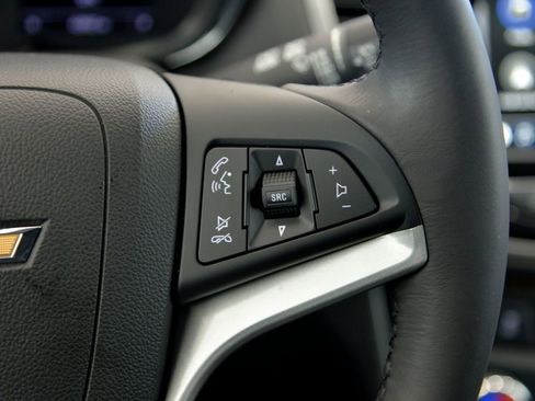 Used 2019 Chevrolet Trax LT w/ Driver Confidence Package image 23