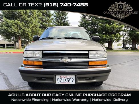 Used 1999 Chevrolet S10 Pickup LS w/ Preferred Equipment Group RWD image 2