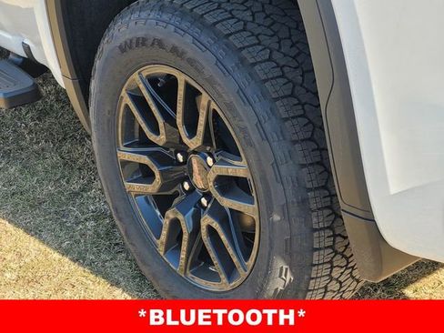 New 2026 GMC Sierra 1500 Elevation image 7