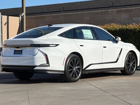 New 2026 Lexus ES 500e w/ Convenience Package AWD/4WD image 4