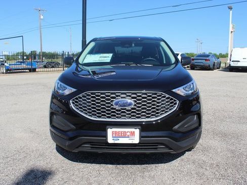 New 2024 Ford Edge SE image 2