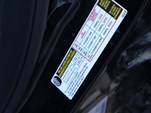 Used 2025 Nissan Altima 2.5 SV AWD/4WD image 28