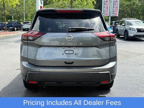 Used 2025 Nissan Rogue SV AWD/4WD image 6