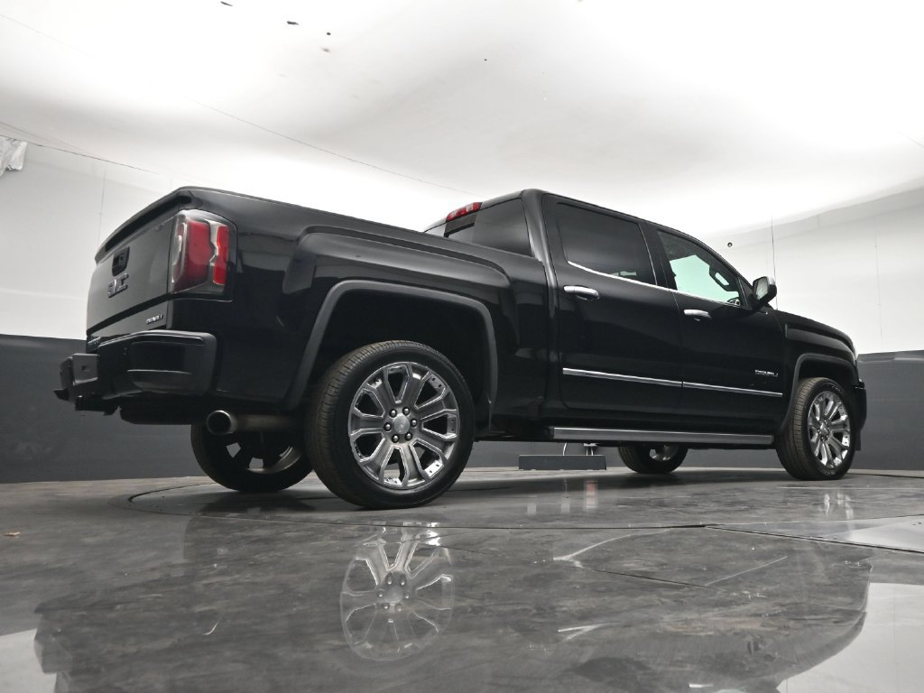 Used 2018 GMC Sierra 1500 Denali w/ Denali Ultimate Package AWD/4WD image 27