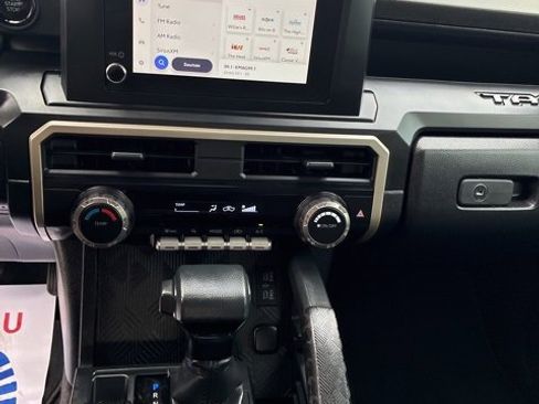 Used 2024 Toyota Tacoma SR image 18