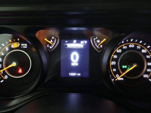 Used 2025 Jeep Wrangler Sport AWD/4WD image 11
