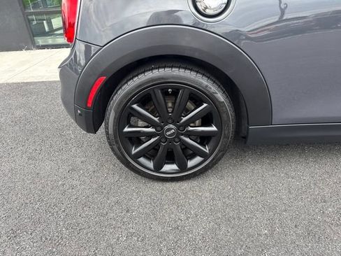 Used 2019 MINI Cooper S w/ Signature Upholstery Package FWD image 11