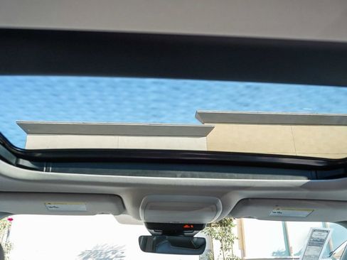 New 2025 MAZDA CX-70 Plug-In Hybrid w/ Premium Pkg image 18