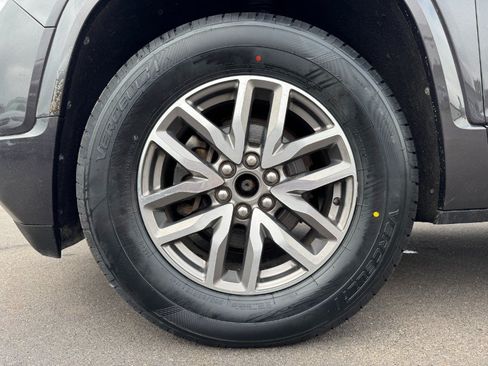 Used 2017 GMC Acadia Denali w/ Technology Package AWD/4WD image 13