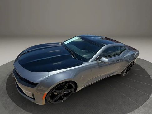 Used 2022 Chevrolet Camaro LT RWD image 23