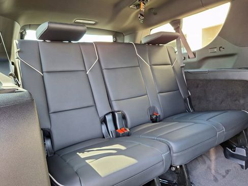 New 2026 Cadillac Escalade ESV Luxury w/ LPO, Radiant Package image 31