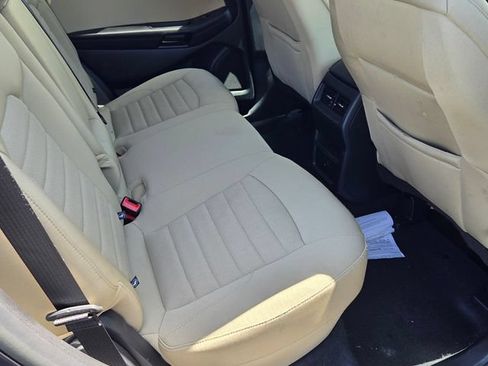 Used 2024 Ford Edge SE AWD/4WD image 12