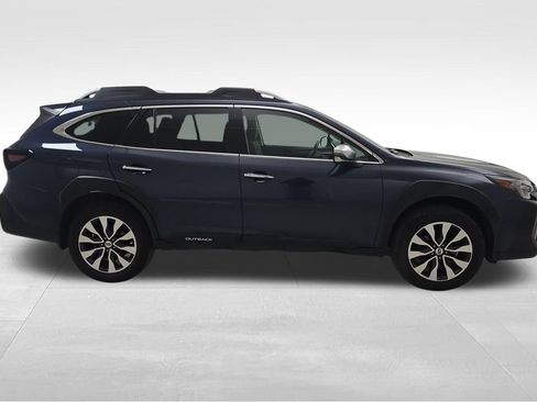 Used 2024 Subaru Outback Touring XT AWD/4WD image 10