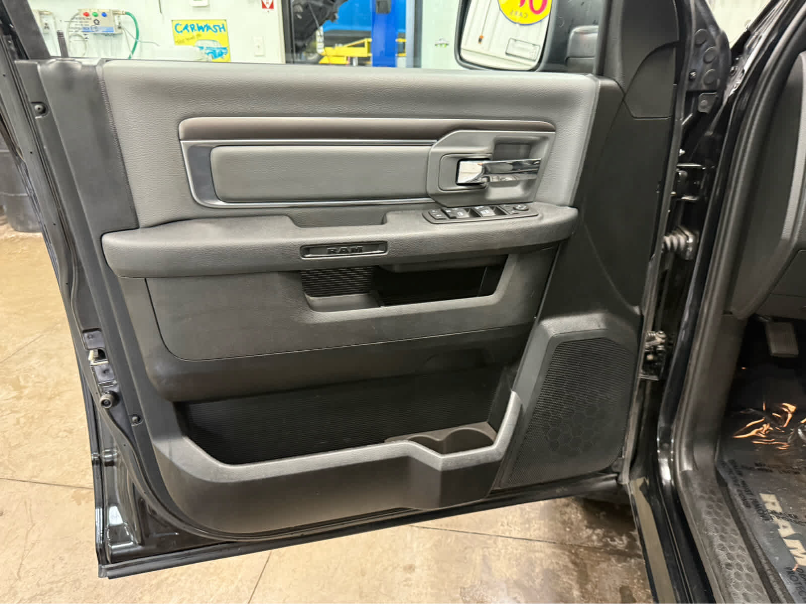 Used 2023 RAM 1500 Classic SLT AWD/4WD image 19