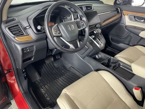 Used 2018 Honda CR-V Touring image 3