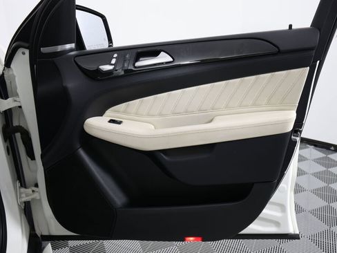 Used 2018 Mercedes-Benz GLE 43 AMG 4MATIC image 21