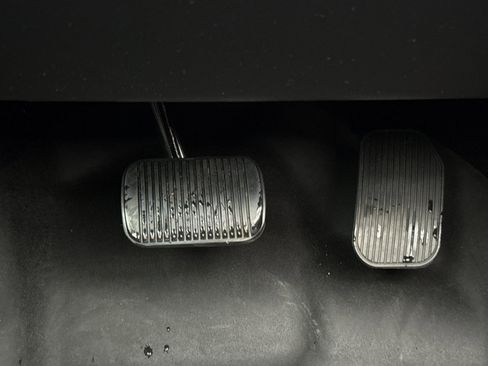 Used 2021 Ford Expedition Max Limited image 41