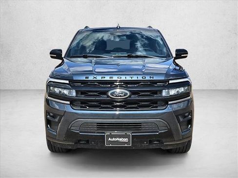 Used 2024 Ford Expedition Max Limited AWD/4WD image 2