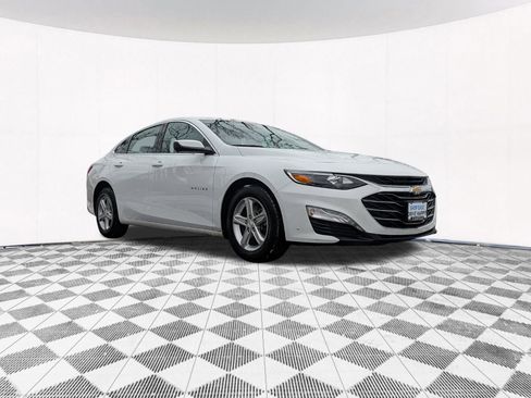 Used 2024 Chevrolet Malibu LT image 14