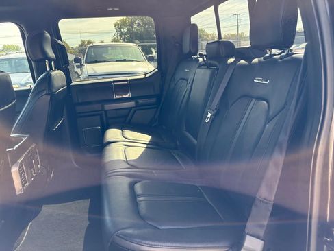 Used 2015 Ford F150 Platinum w/ Equipment Group 701A Luxury image 15