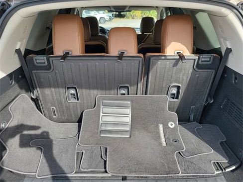 Used 2023 Nissan Pathfinder Platinum w/ Lighting Package (N93) image 29