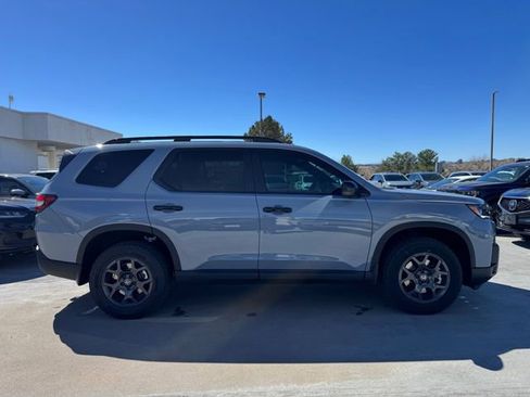 New 2026 Honda Pilot TrailSport image 6