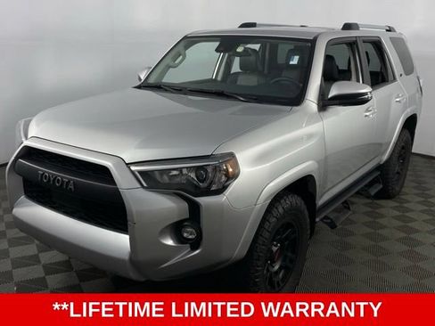 Used 2022 Toyota 4Runner SR5 Premium w/ Moonroof Package AWD/4WD image 3