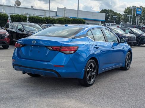 Used 2025 Nissan Sentra SV FWD image 3