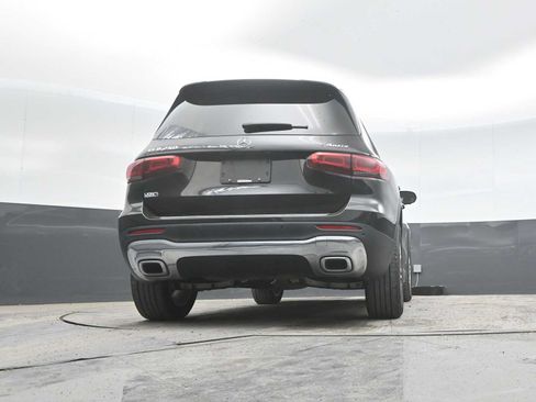 Used 2021 Mercedes-Benz GLB 250 4MATIC image 30
