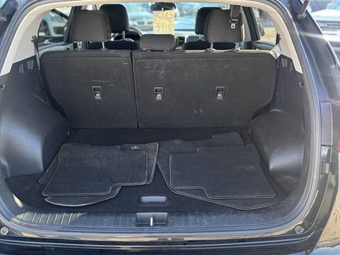 Used 2020 Kia Sportage LX image 19