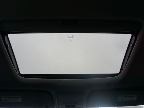 Used 2024 Honda Odyssey EX-L image 16