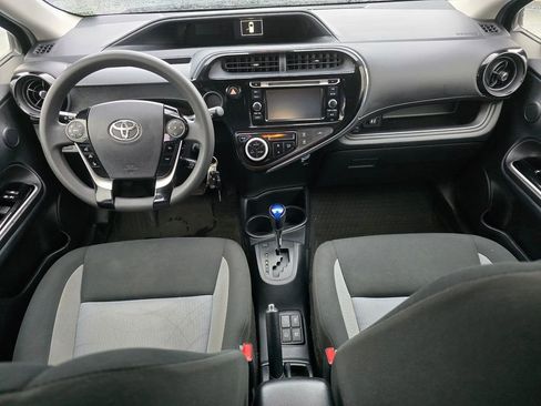 Used 2018 Toyota Prius C Two image 18