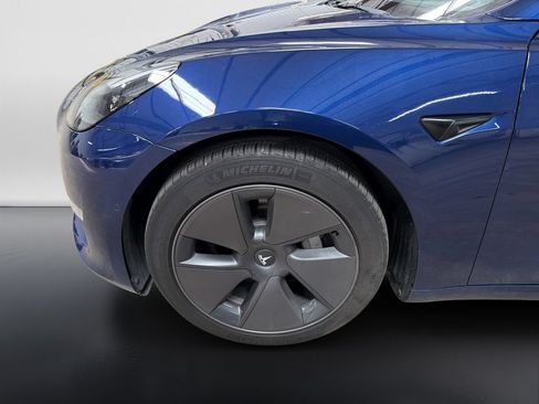 Used 2022 Tesla Model 3 RWD image 9