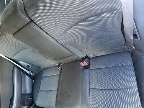 Used 2017 Subaru Outback 2.5i Premium AWD/4WD image 18