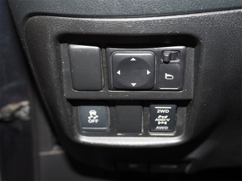 Used 2014 Nissan Juke SL image 22