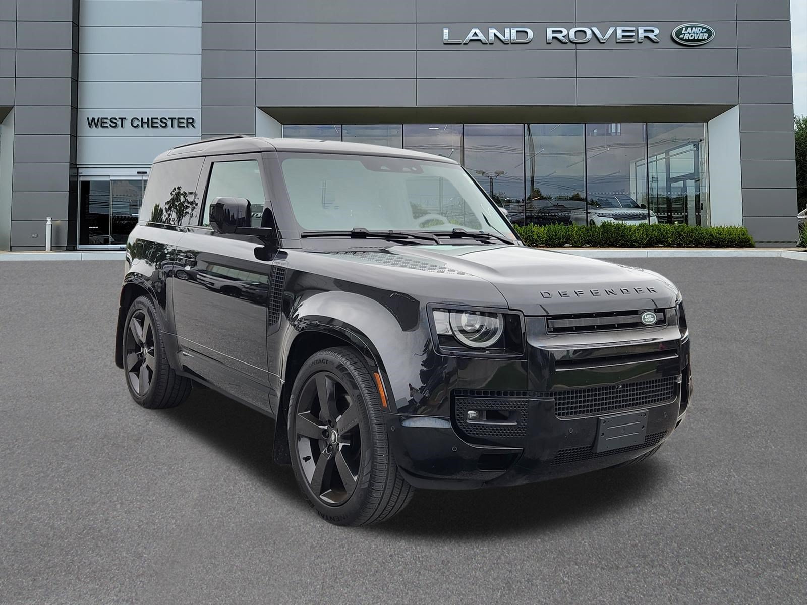 Used 2024 Land Rover Defender 90 X-Dynamic SE AWD/4WD image 2