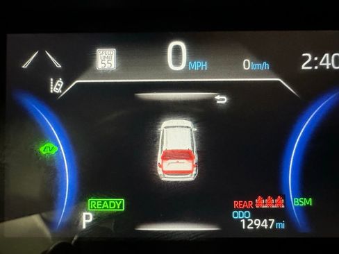 Used 2025 Toyota RAV4 XLE AWD/4WD image 24