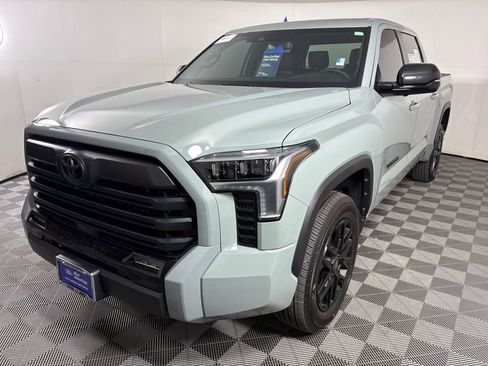 Used 2025 Toyota Tundra Limited image 3