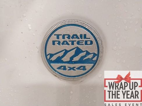 Used 2022 Jeep Wrangler Unlimited Sahara w/ Cold Weather Group image 20