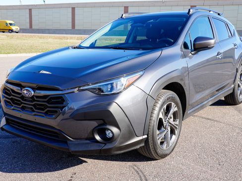 Used 2024 Subaru Crosstrek 2.0i Premium AWD/4WD image 8