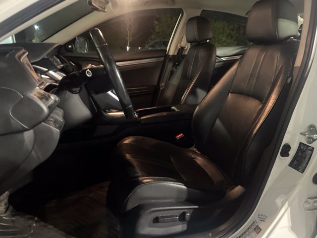 Used 2018 Honda Civic Touring image 10