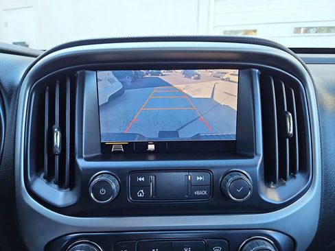 Used 2021 Chevrolet Colorado ZR2 w/ ZR2 Dusk Special Edition image 15