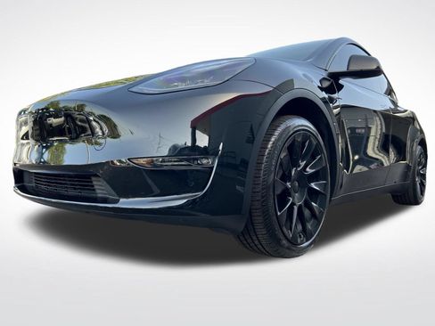 Used 2023 Tesla Model Y 2WD image 73