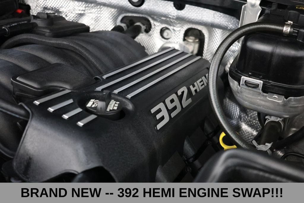Used 2025 Jeep Wrangler Unlimited Sport AWD/4WD image 7
