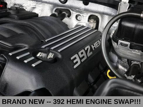 Used 2025 Jeep Wrangler Unlimited Sport AWD/4WD image 7