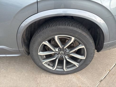 Used 2019 Volvo XC90 T6 Momentum w/ Protection Package Premier image 14