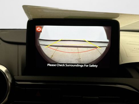 Used 2021 MAZDA MX-5 Miata RF Grand Touring RWD image 16