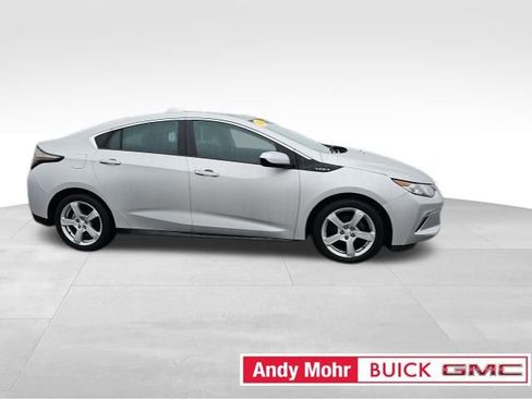 Used 2017 Chevrolet Volt LT image 24