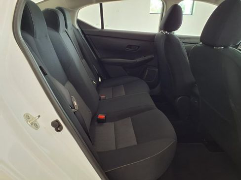 Used 2025 Nissan Sentra SV FWD image 12