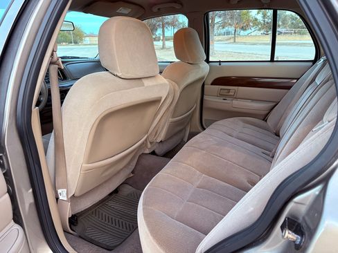 Used 2003 Mercury Grand Marquis GS image 14